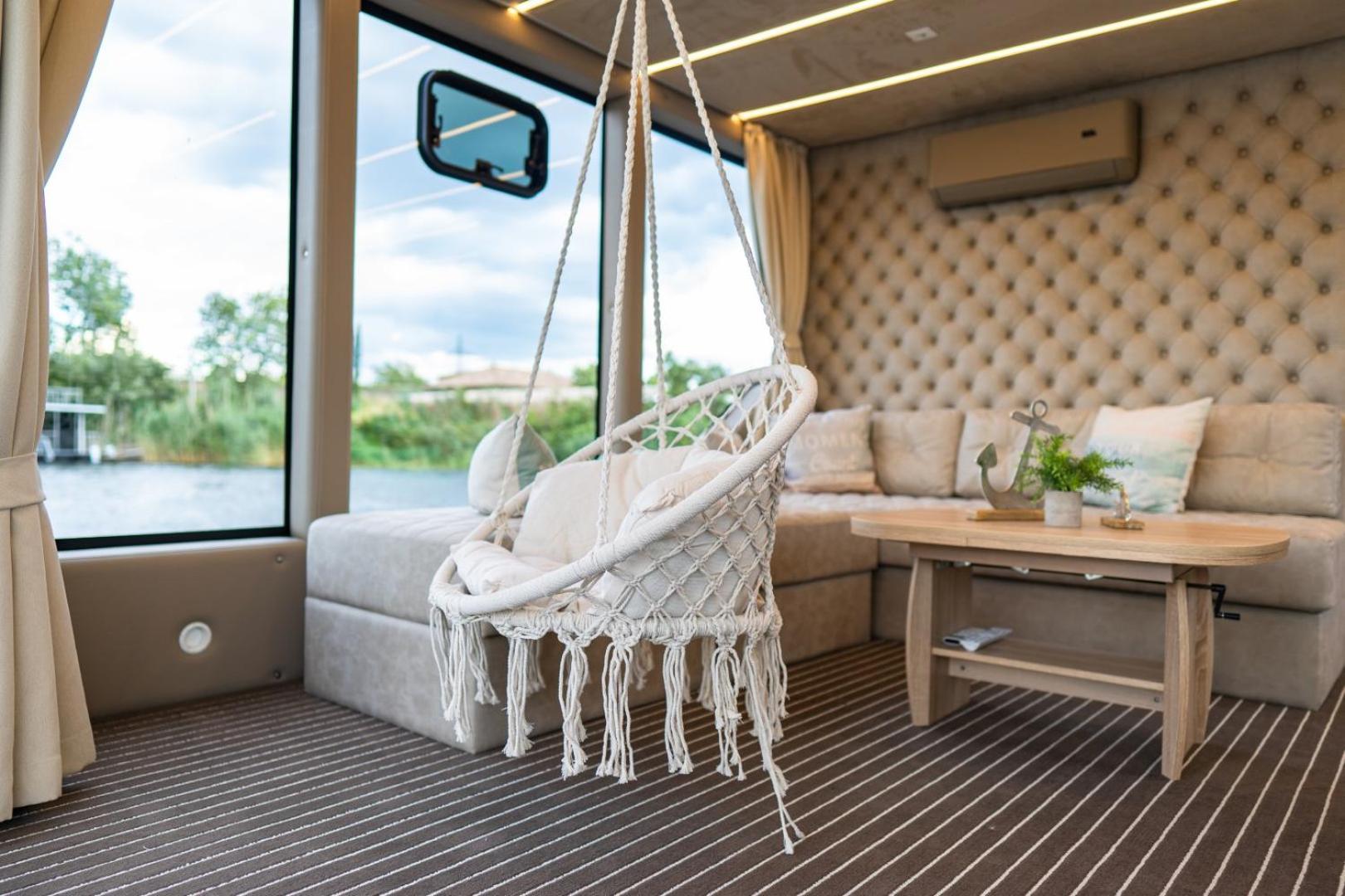 Hotel Lieblingsplatz Parey - Schwimmendes Living Luxboot Exterior foto